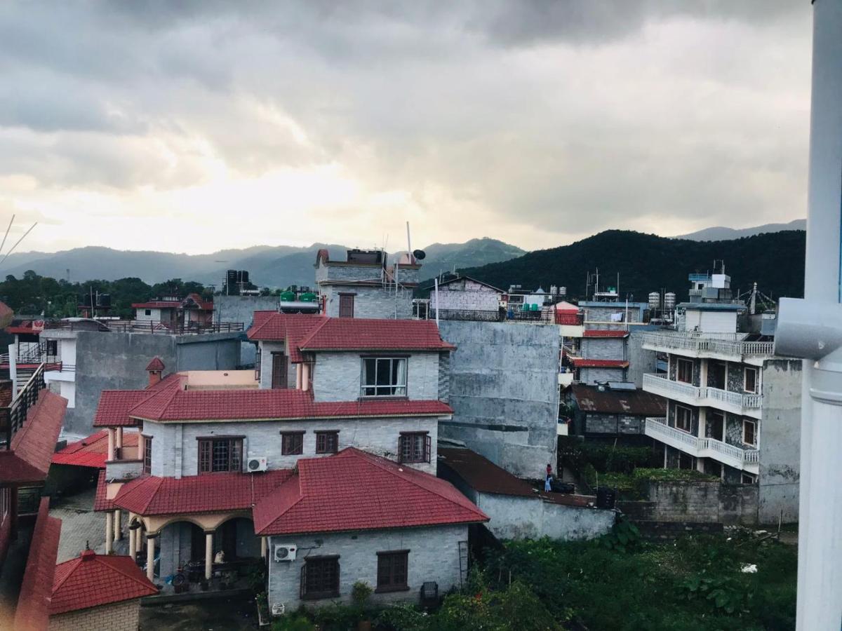 Hotel Aarjan And Restaurant Pokhara Esterno foto